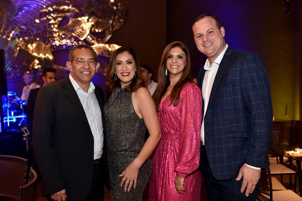 Douglas e Cristiane Vaz e Raabe e Victor Garozi Linhalis  