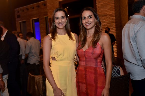 Larissa e Carol Servino