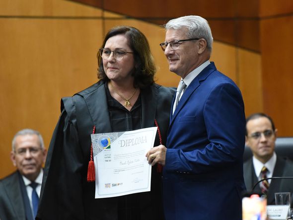 Paulo Foletto é diplomado deputado federal pelo TRE-ES por Carlos Alberto Silva