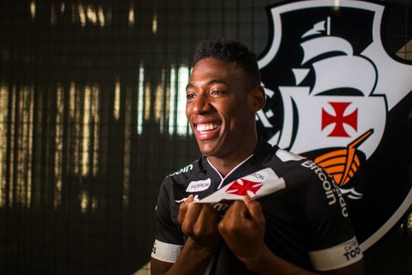 Léo Pelé, zagueiro anunciado como reforço do Vasco