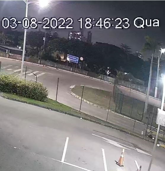 Às 18h46, a caminhonete de Marvila deixa o local por Divulgação/Polícia Civil