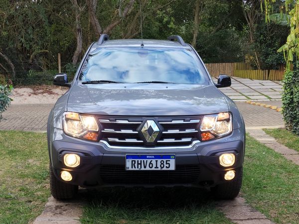 Renault Oroch teve pouca mudança na reestilização externa por Renault/Divulgação