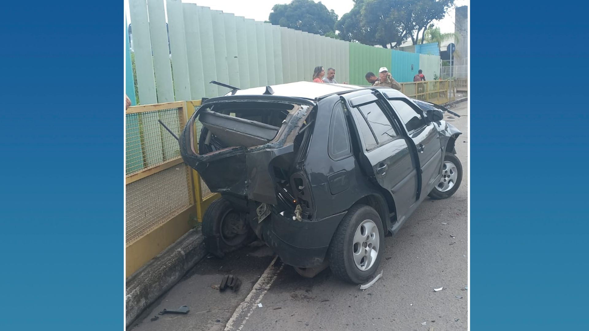 A Gazeta Acidente Entre Dois Carros Deixa Uma Pessoa Ferida Na Serra