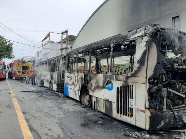 Ônibus pegou fogo em Vila Velha
