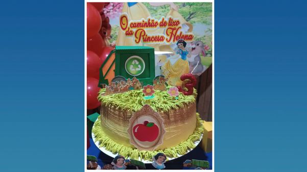 Menina completa 3 anos e ganha parabéns de coletores em Cariacica por Acervo Pessoal