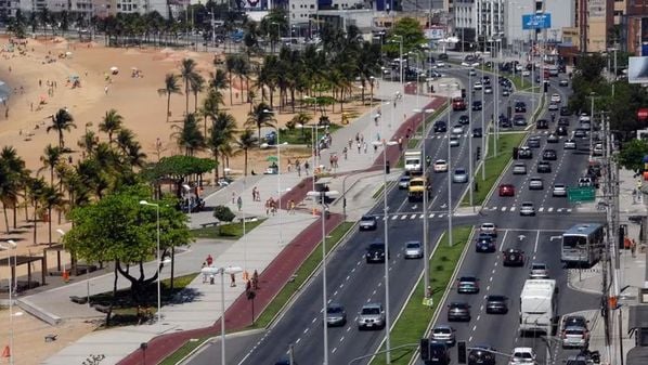 A via contará com apenas uma pista para o tráfego de veículos, entre Jardim Camburi e Mata da Praia; veja as mudanças