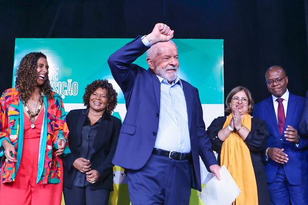 Lula já anunciou 21 ministros de seu governo, mas ainda faltam 16
