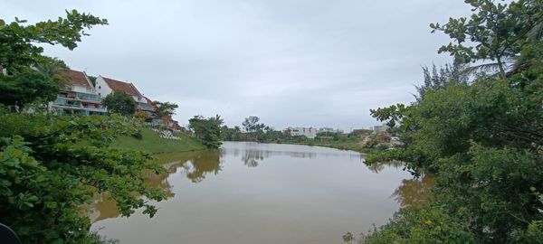 A Lagoa de Nova Guarapari também está com a cor esverdeada por Secretaria de Meio Ambiente de Anchieta