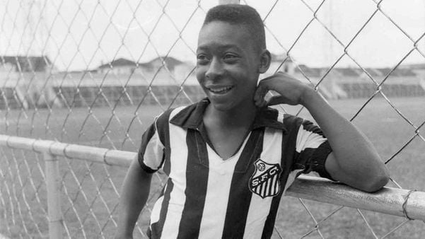 Santos homenageia Pelé, que vai completar 82 anos neste domingo