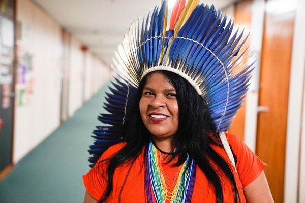 Sônia Guajajara, líder indígena indicada por Lula para comandar Ministério dos Povos Indígenas