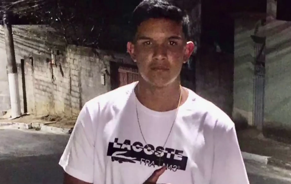 João Vitor Ribeiro Chaves, de 16 anos, morreu após ser baleado na quinta-feira (29), no bairro Santa Rita, em Vila Velha