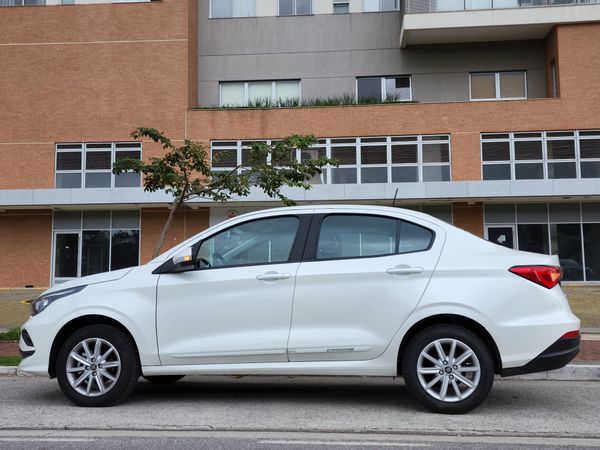 Fiat Cronos Drive 1.3 AT 