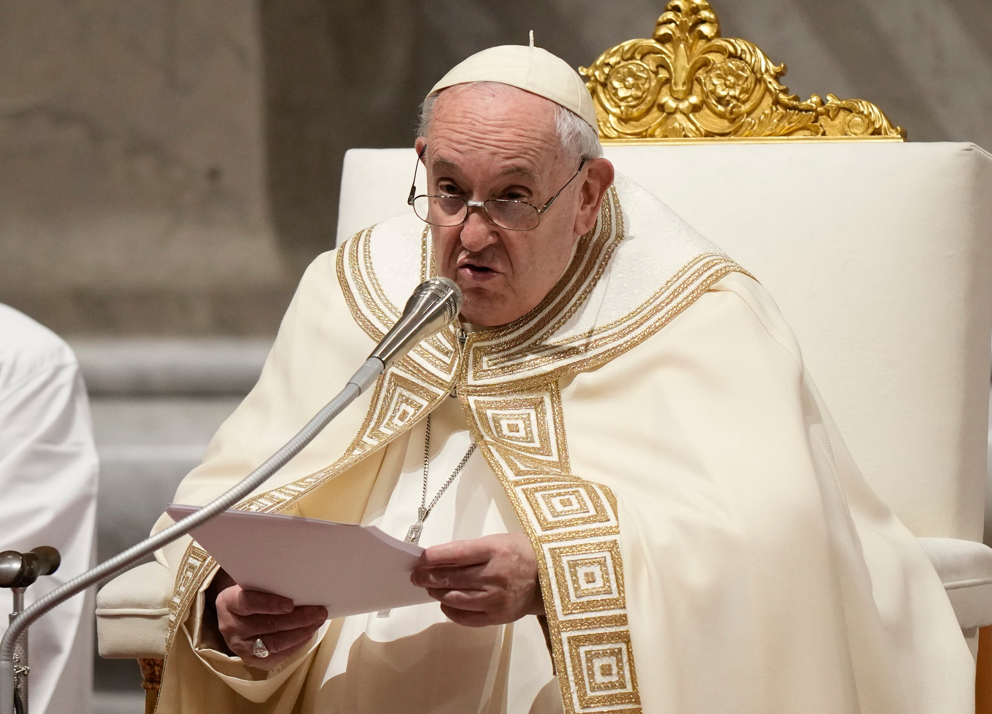 Pontífice destacou os sacrifícios feitos pelo seu antecessor, que morreu neste sábado (31), para o bem da Igreja