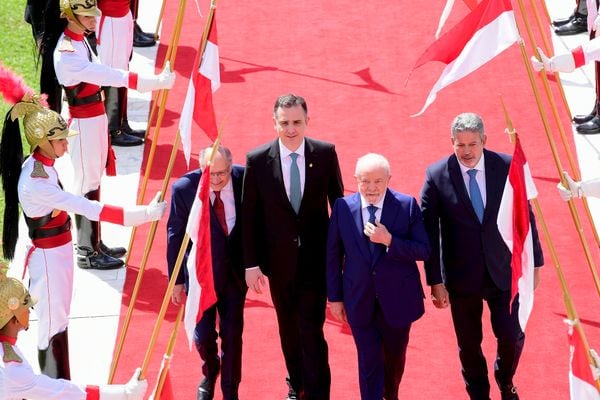 Geraldo Alckmin e Luiz Inácio Lula da Silva foram recebidos no Congresso pelo presidente da Câmara, Arthur Lira, e do Senado, Rodrigo Pacheco por Pedro França/Senado
