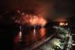 Orla de Vila Velha fica tomada de gente para o Réveillon 2023, com direito a fogos de artifício(Divulgação | Prefeitura de Vila Velha)