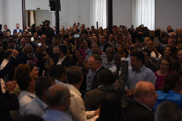 Renato Casagrande participa de cerimônia de recondução ao cargo no governo do Estado, no Palácio Anchieta por Carlos Alberto Silva