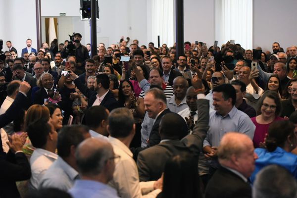 Renato Casagrande participa de cerimônia de recondução ao cargo no governo do Estado, no Palácio Anchieta por Carlos Alberto Silva