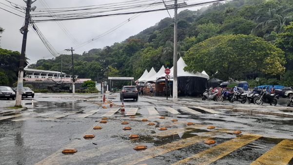 Acampamento em frente ao quartel do Exército no ES por Felipe Sena