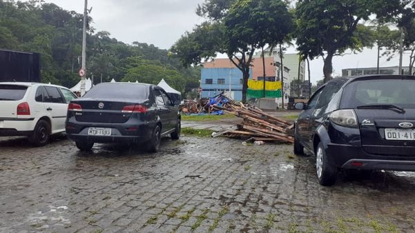 Acampamento em frente ao quartel do Exército no ES por Felipe Sena
