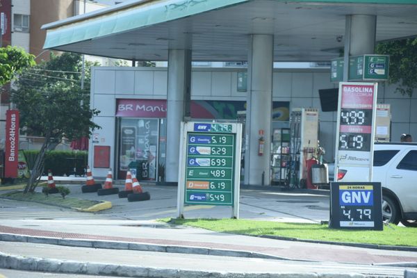 Preço da gasolina em Jardim da Penha por Carlos Alberto Silva