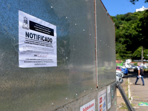 Prefeitura de Vila Velha limpa o Parque da Prainha e avalia estragos após saída de bolsonaristas por Fernando Madeira