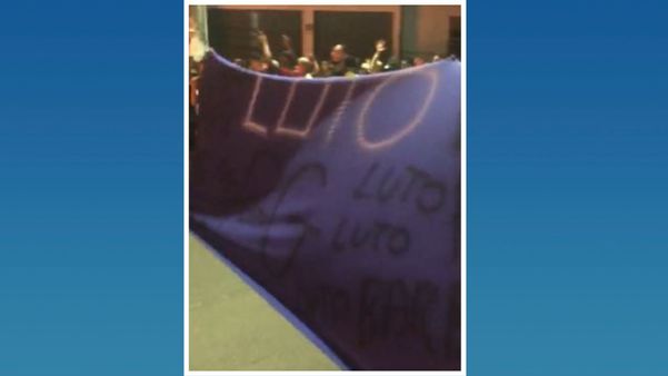 Ônibus é queimado e nove são apedrejados em Cariacica