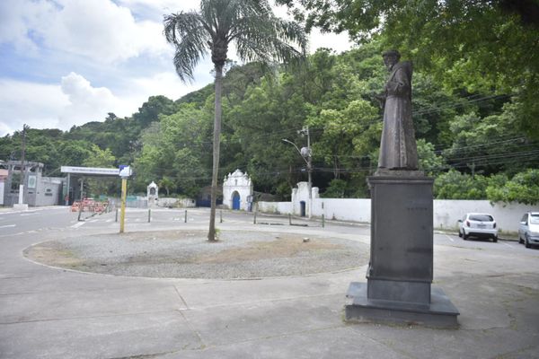 Prainha, em Vila Velha, desocupada pela primeira vez após atos golpistas por Ricardo Medeiros