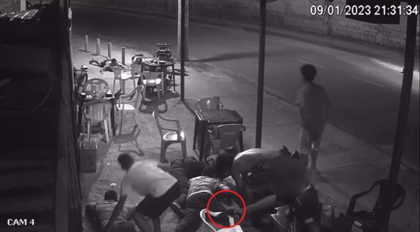 Quatro suspeitos armados fazem 