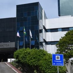 Salários podem chegar a R$ 35 mil mensais; há postos para trabalhar como processor, servente, advogado, especialista em petróleo, analista de TI, entre outras funções