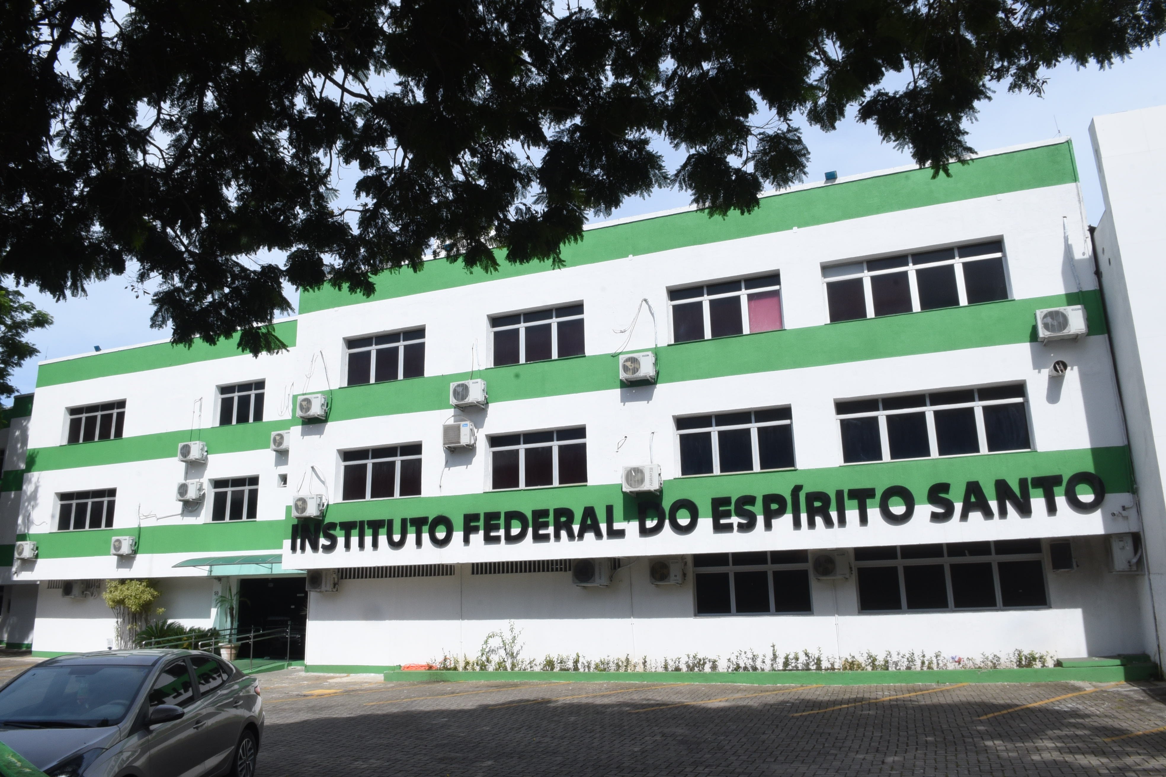 Instituto Federal do Espírito Santo recebeu, da Superintendência de Patrimônio da União no Espírito Santo (SPU-ES), a posse do Edifício Vitória Park, no Parque Moscoso