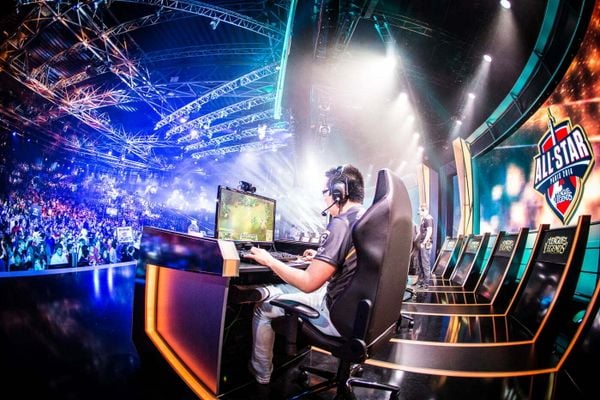 Praticante de eSports, esportes eletrônicos