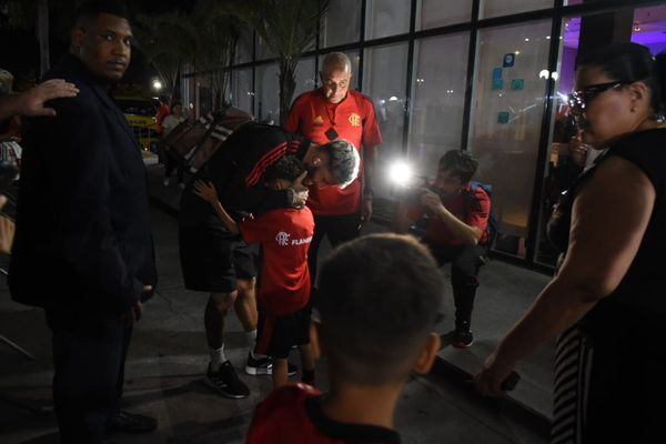 undefined por Carlos Alberto Silva