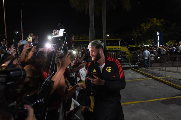 undefined por Carlos Alberto Silva