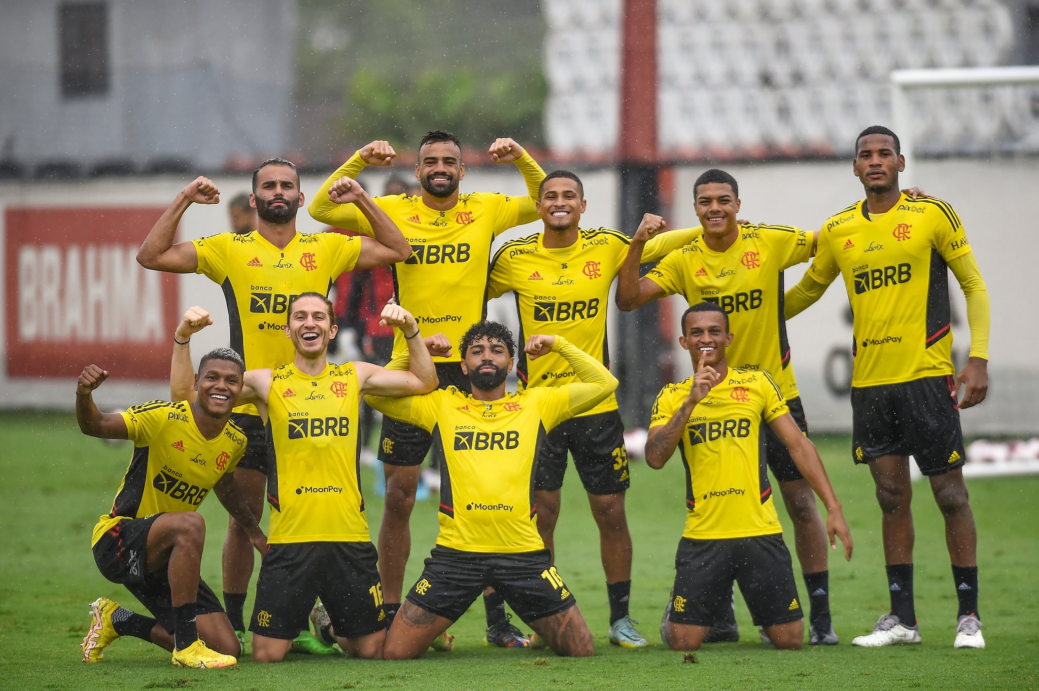 Everton Ribeiro é o primeiro jogador do Flamengo a entrar em campo pelo  Brasil em Copas em 12 anos; relembre