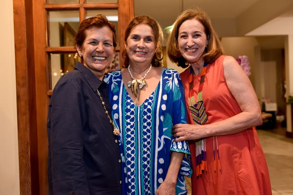  Iramaya  Bergami,  Tereza Aragão e Marilia Celin