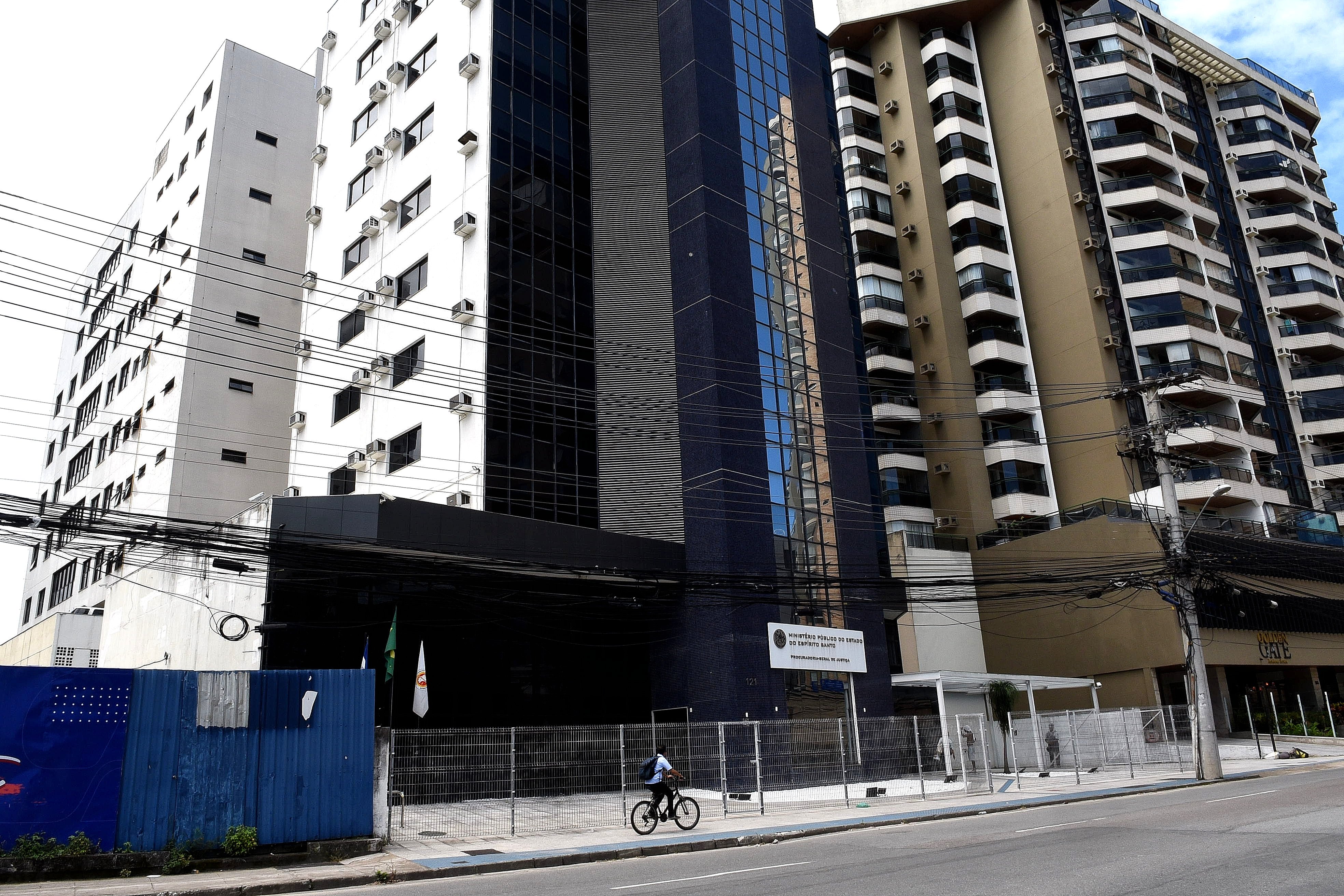 Uma empresa de Linhares é suspeita de estar envolvida no golpe, segundo investigações do Ministério Público do Espírito Santo; proprietário se encontra foragido
