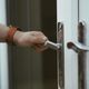 Imagem - Vai trocar a porta? Saiba quais são os materiais mais recomendados