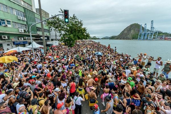 Última edição do bloco Regional da Nair reuniu 70 mil foliões em Vitória