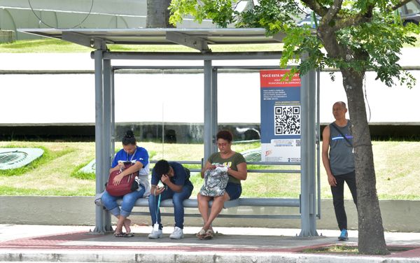 Modelo de ponto de ônibus que será adotado por Ricardo  Medeiros