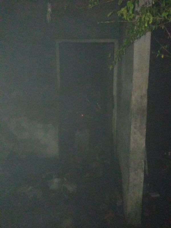 Corpo de Bombeiros fizeram combate ao fogo por Corpo de Bombeiros