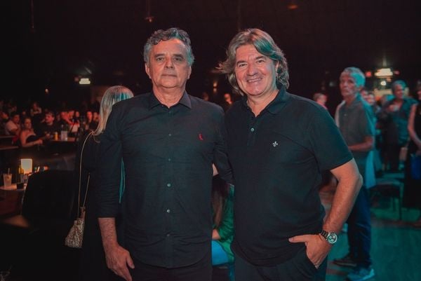 Luis Carlos e Éliton Perini conferiram o “Show dos Sucessos” de Zé Ramalho