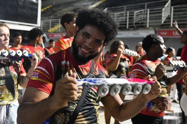 Ensaio Técnico da Unidos de Barreiros no Sambão do Povo em Vitória. por Rodrigo Gavini