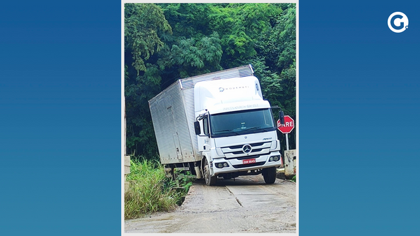 Vídeo: caminhão quase cai de ponte em Iconha