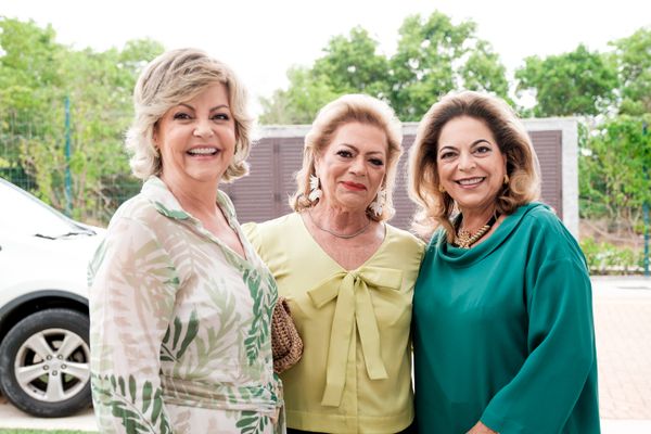 Carmen Prates, Hélvia Abaurre e Letícia Pernambuco
