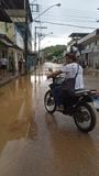 Chuva em MG provoca enchente em Barra de São Francisco(Leitor | A Gazeta)