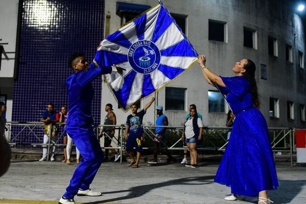 Ensaio Técnico Chega Mais no Sambão do Povo em Vitória. por Rodrigo Gavini