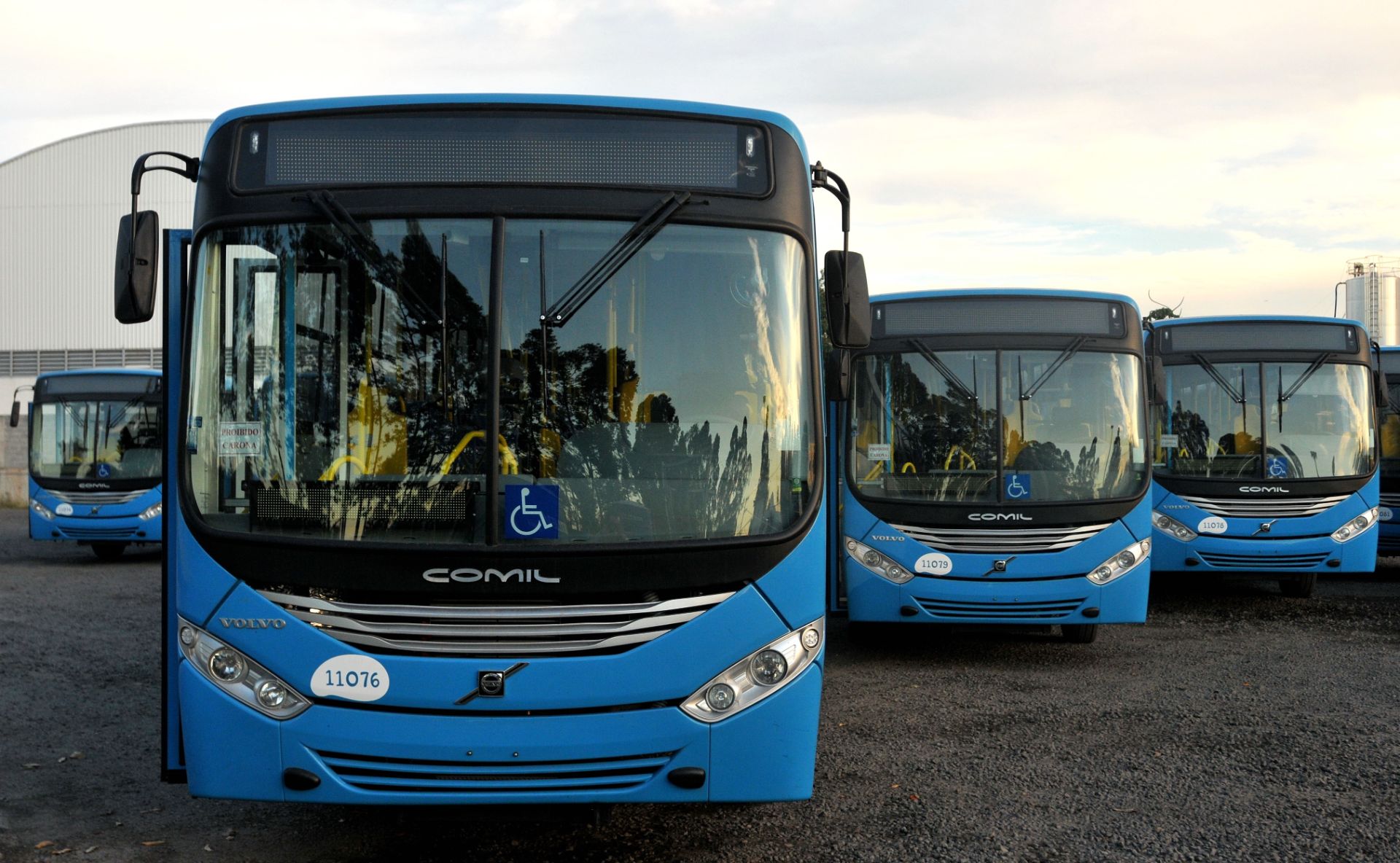 Paralisação foi convocada pelo Sindirodoviários, que também representa motoristas de ônibus, mas apenas para os profissionais que conduzem veículos que transportam combustíveis