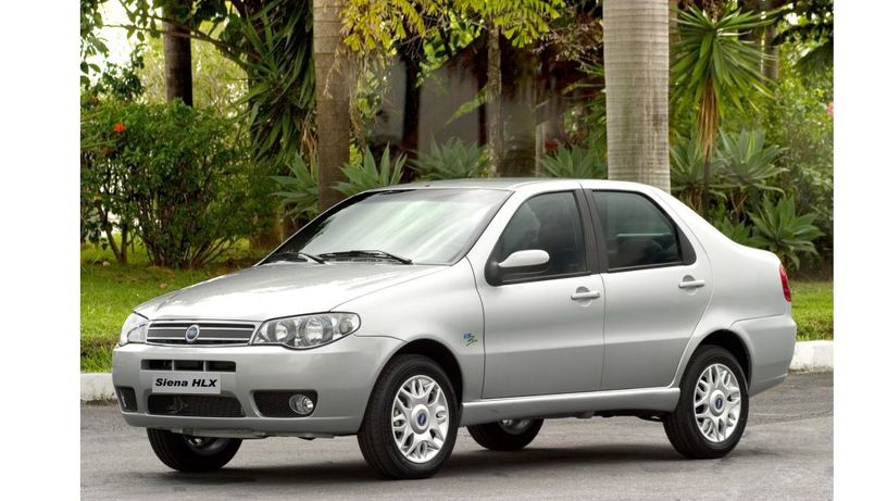 O Siena foi a versão sedã do Fiat Palio