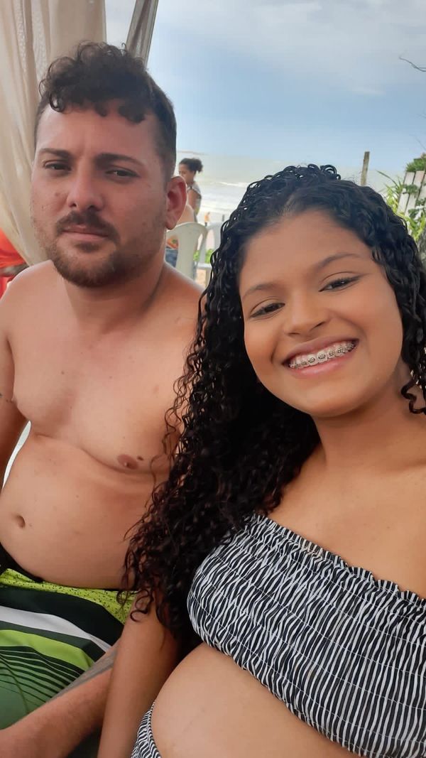 Taynan Vieira Nogueira, de 27 anos, saiu de Aracruz e seguia para visitar a esposa grávida, Alessandra Lopes, de 21 anos, no Hospital Jayme Santos Neves, na Serra.