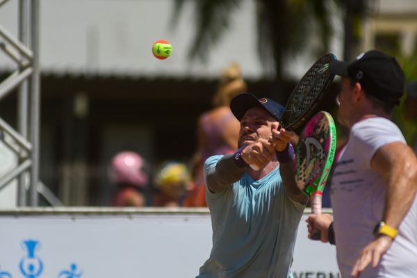 Campeonato de beach tênis disputado na Praia da Costa por Vitor Jubini